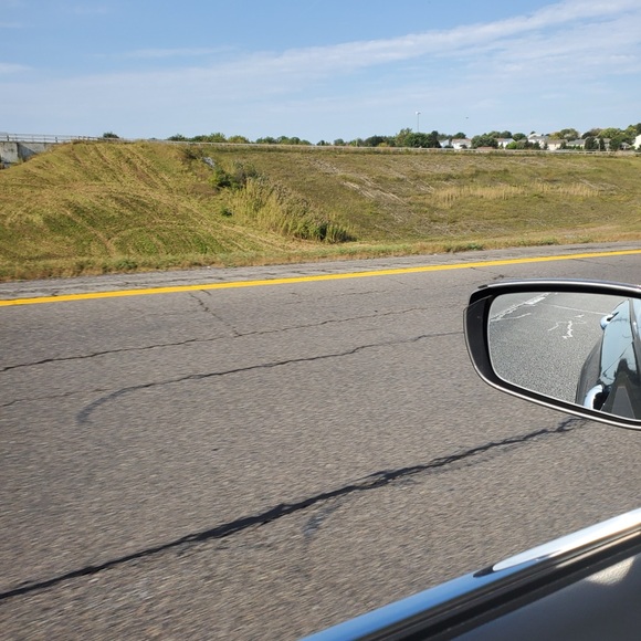 Hiiii…Welcome to my closet!!!! - Picture 13 of 16